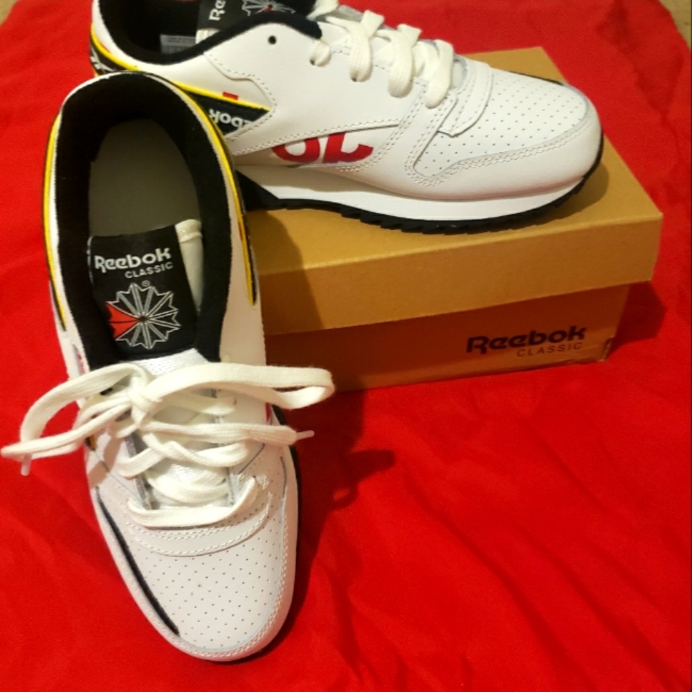 Boys White Reebok Tennis
